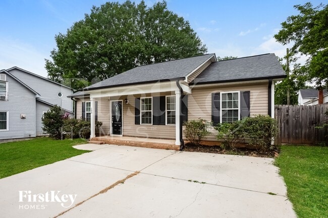 Photo - 100 Ash Ave NW