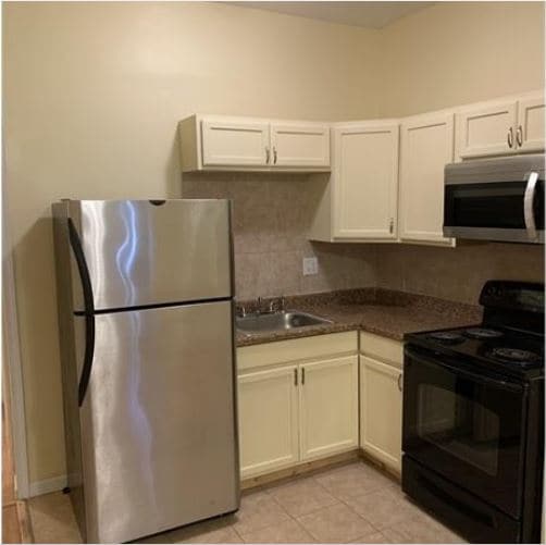 1206 W Airdrie St Unidad 1