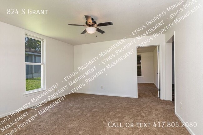 Photo - 824 S Grant-