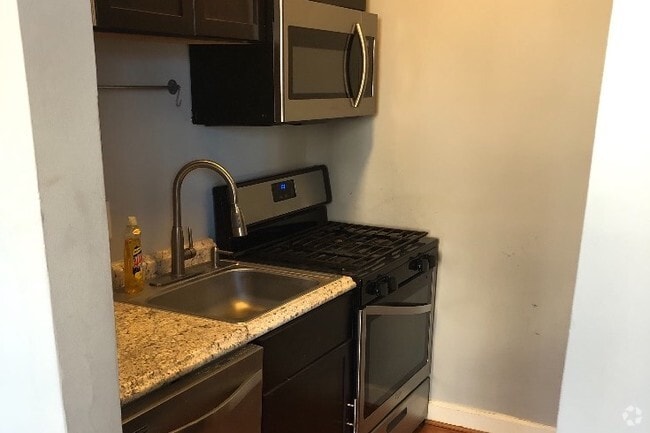 Building Photo - 201 Massachusetts Ave NE Unit 302 Rental