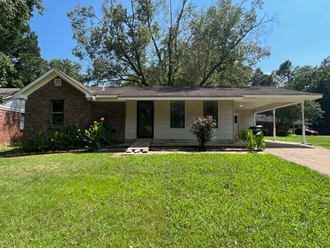 Renovated 3 Bedroom 1 Bath Home for Rent!! - Renovated 3 Bedroom 1 Bath Home for Rent!!