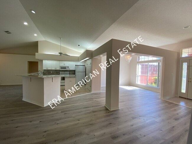 Photo - 2921 P.G.A Blvd