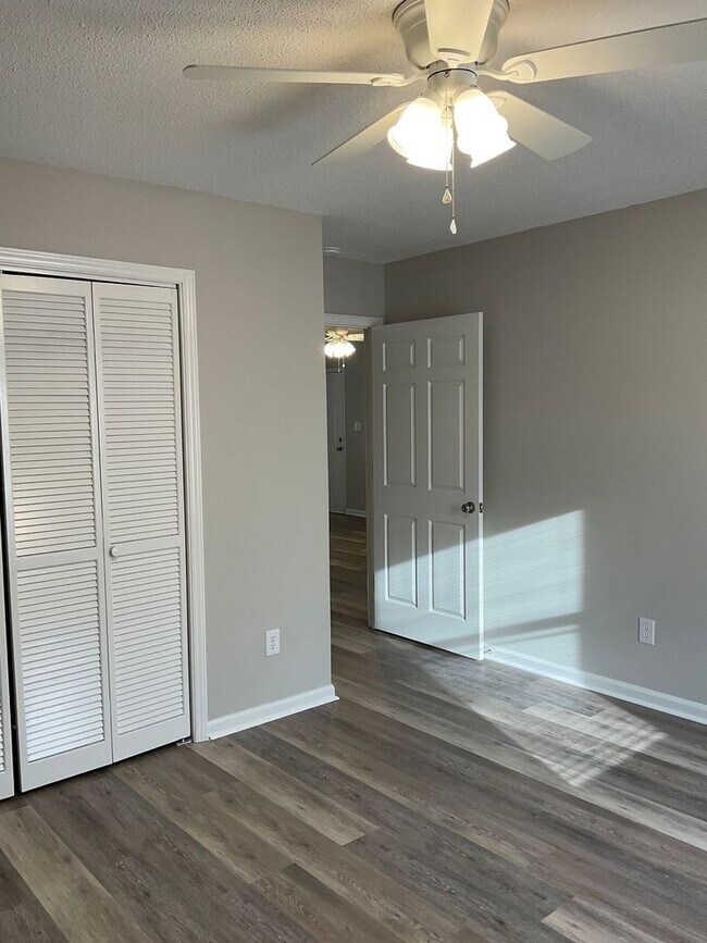 Photo - Available Now !! Two bedroom one bath apartment in Gastonia!