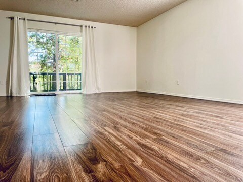 Photo - 26 Eleanor Ln