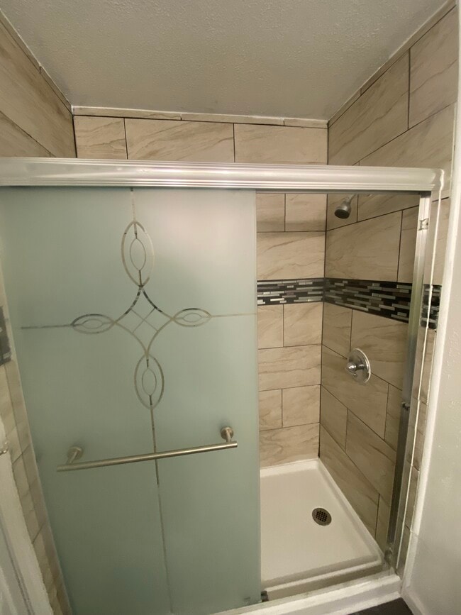 Photo - 5036 Lake Shastina Dr