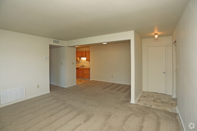 Photo - Oak Park Apartments