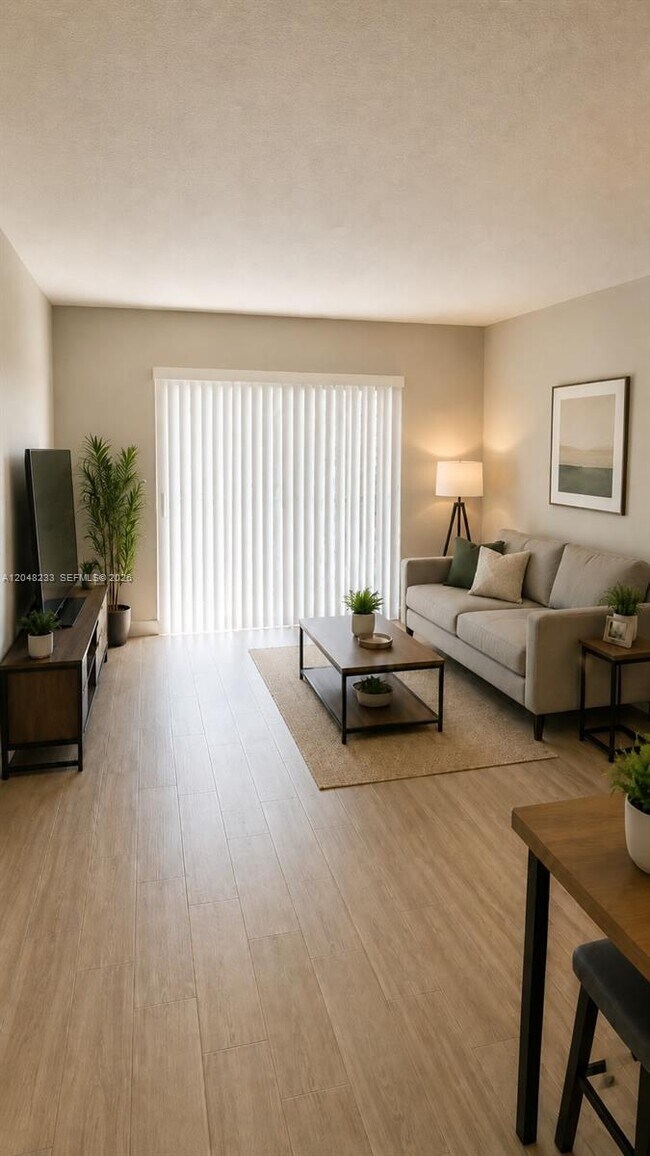 Photo - 1530 SW 2nd St Unit 307