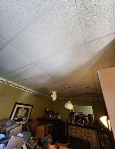 Photo - 719 Thrush Ave