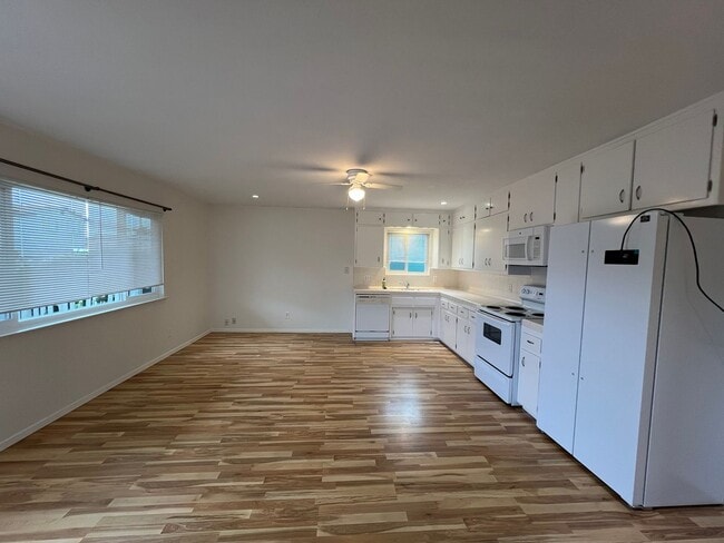 Photo - 371 Jamaica St