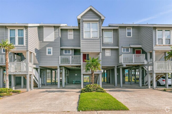 Building Photo - 17615 Termini-San Luis Pass Rd Rental