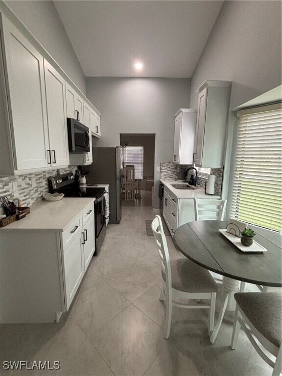 Photo - 293 Kings Way