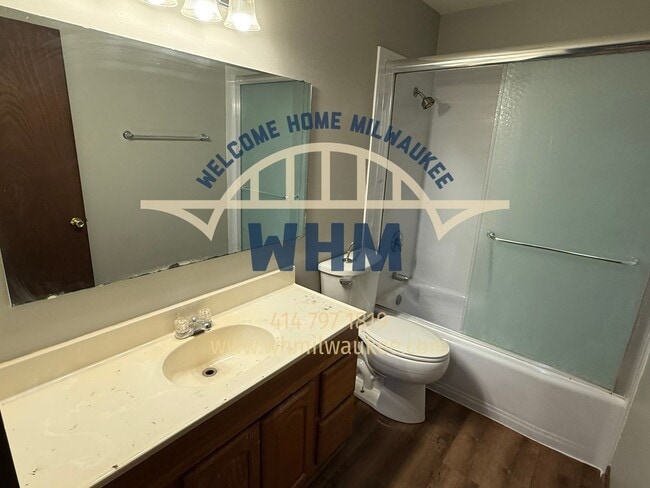 Photo - W170S7397 Parkland Dr