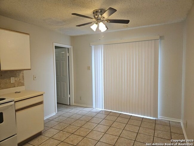 Photo - 3 Bedroom Near Medical Center & USAA!