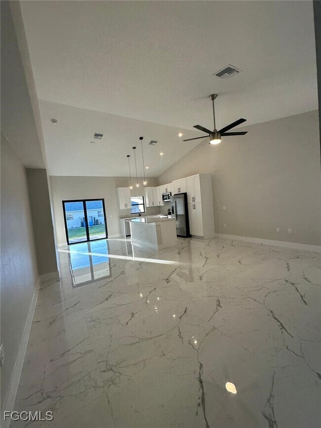 Photo - 1578 Gretchen Ave S