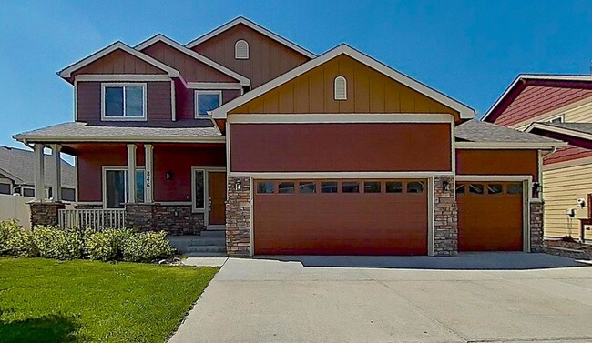 5 Bedroom home with finished basement in W... - 5 Bedroom home with finished basement in W...