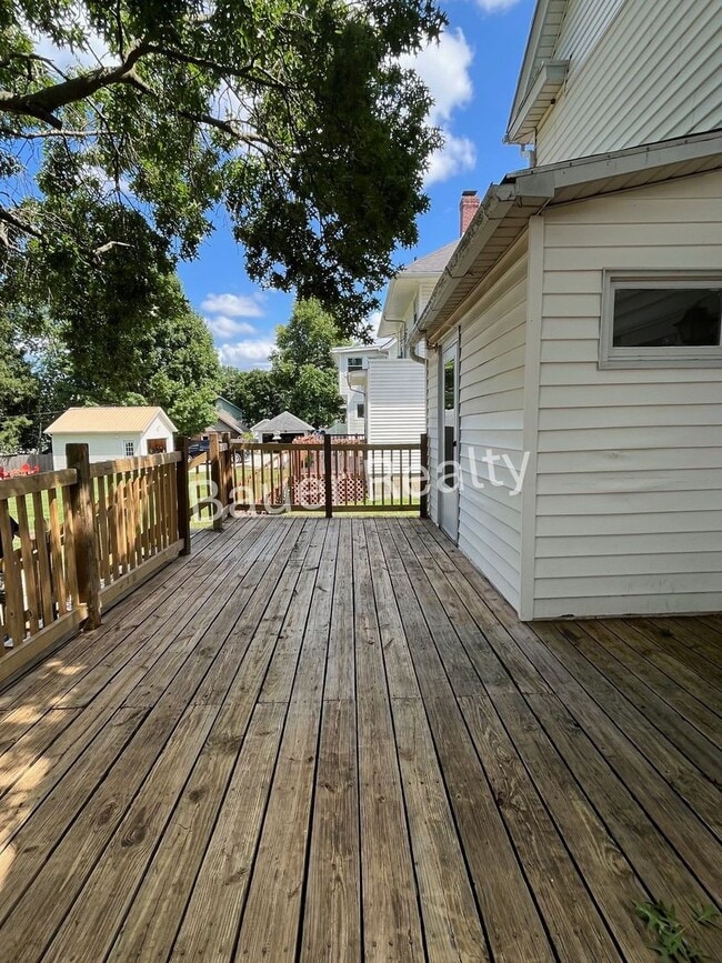 Photo - Three Bedroom Near Brookside Park