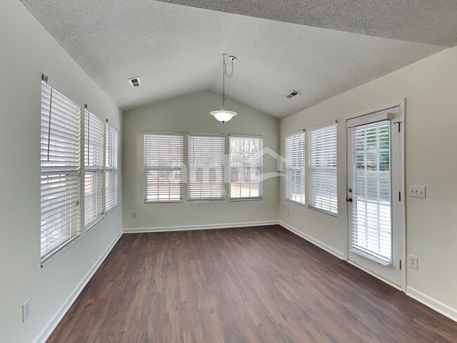 Photo - 651 Camden Pl Dr