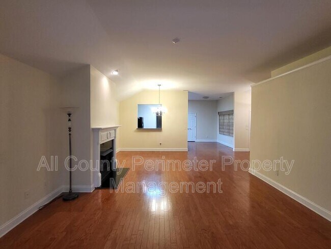 Photo - 117 Cottage Club Dr