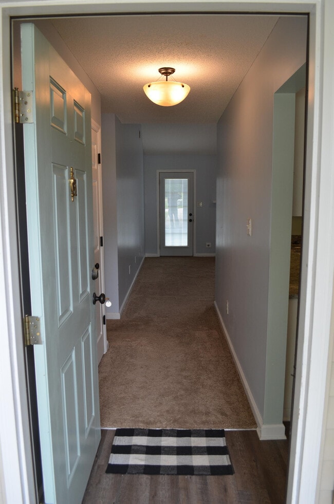 Photo - 638 Devon Rd