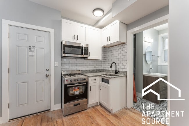 Photo - 1624 W Beach Ave Unit 1G