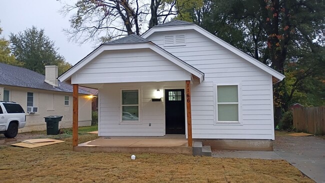 Building Photo - New Rental Opportunity in Memphis!