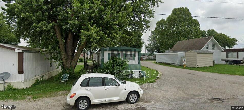 Photo - 835 S Old US Hwy 31