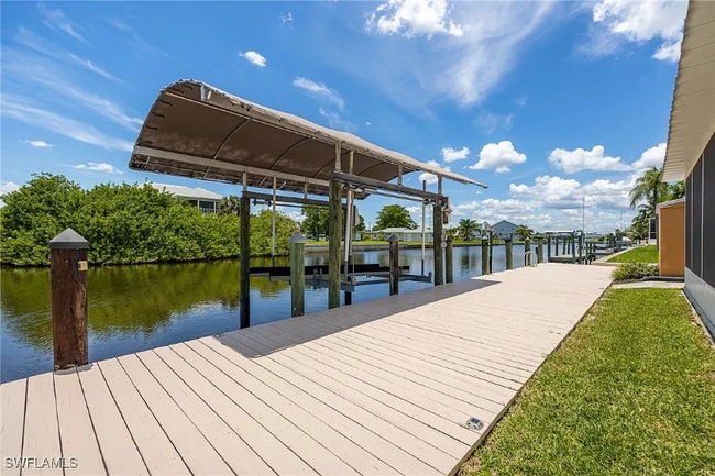 Building Photo - 2115 St Croix Ave