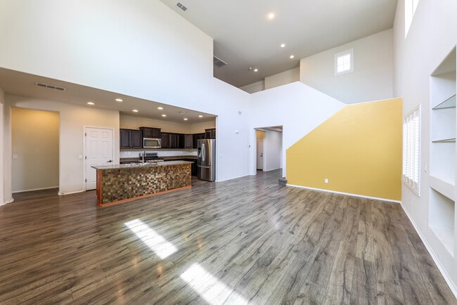 Photo - 17953 W Alice Ave