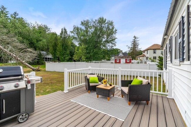 Photo - 15 Kingston Rd