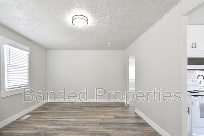 Photo - 267 Maple St