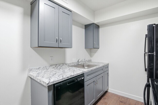 Photo - The Pines at Manhattan