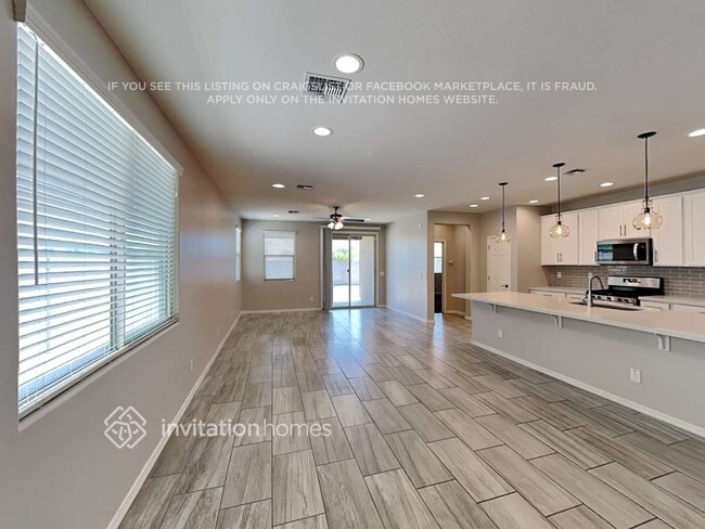 Photo - 5935 N 187th Ln