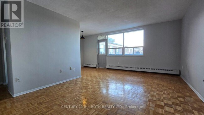 Photo - 98 Holgate St