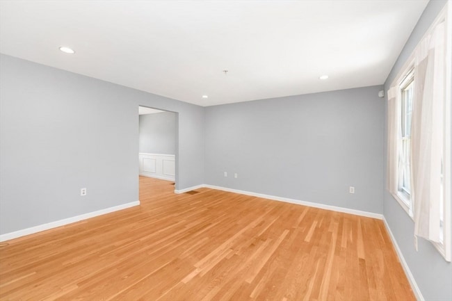 Photo - 1005 Trapelo Rd Townhome