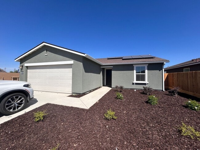 Building Photo - West Hanford with Solar, 3 bedroom, 2 bath