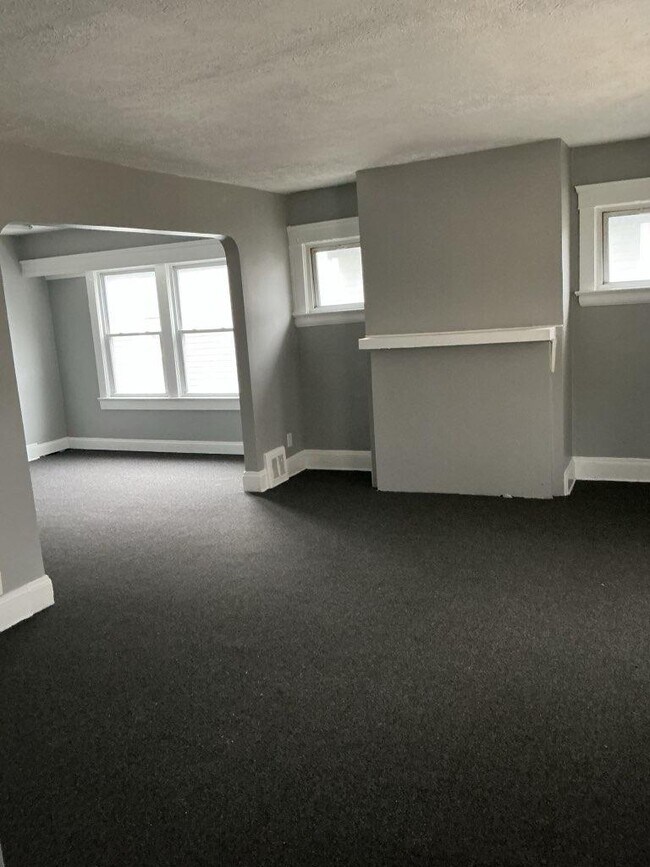 Photo - 3412 E 123rd St