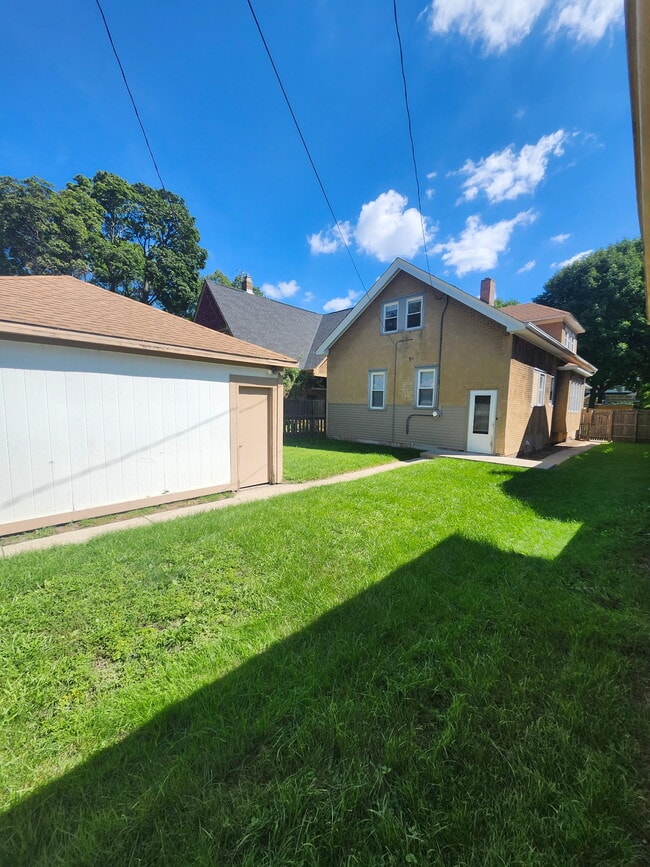 Photo - 2767 N 46th St