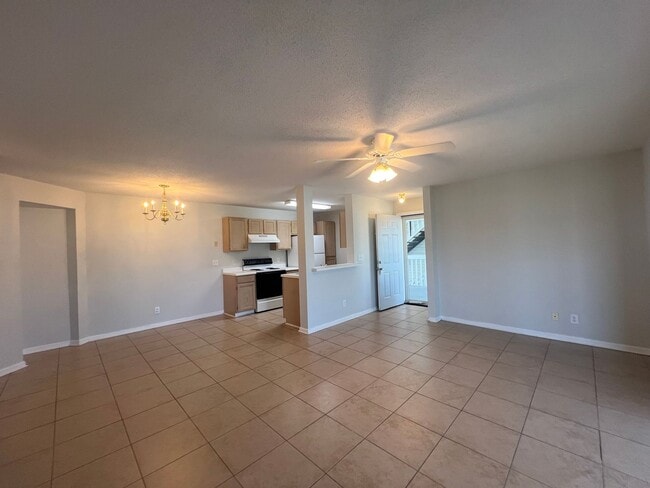 Photo - Myrtle Beach - 3 Bedroom / 2 Bathroom Condo Unit E