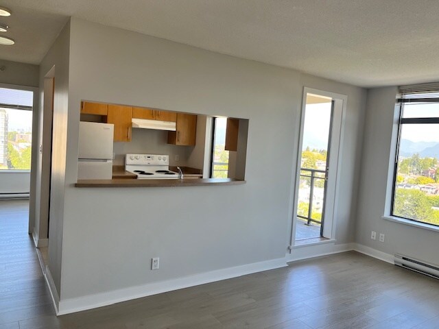 3660 Vanness Av Unit Circa 15