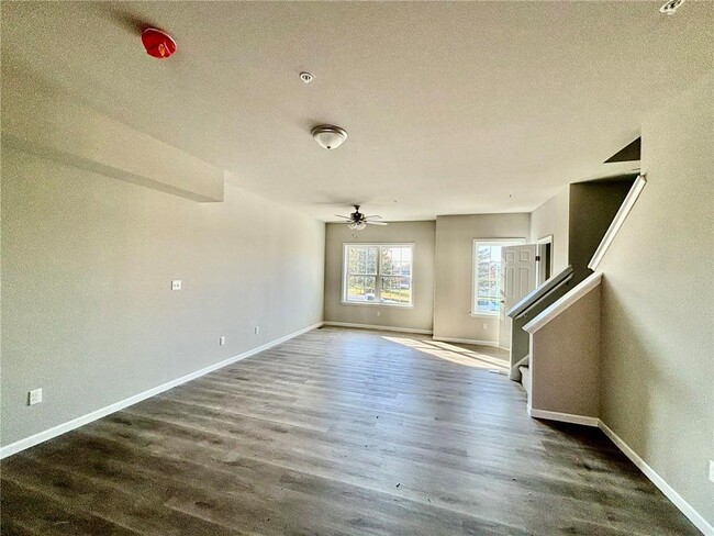 Photo - 116 W 3rd St Townhome