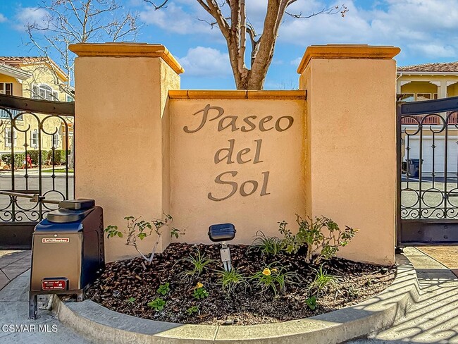 Photo - 2930 Esperanza Way