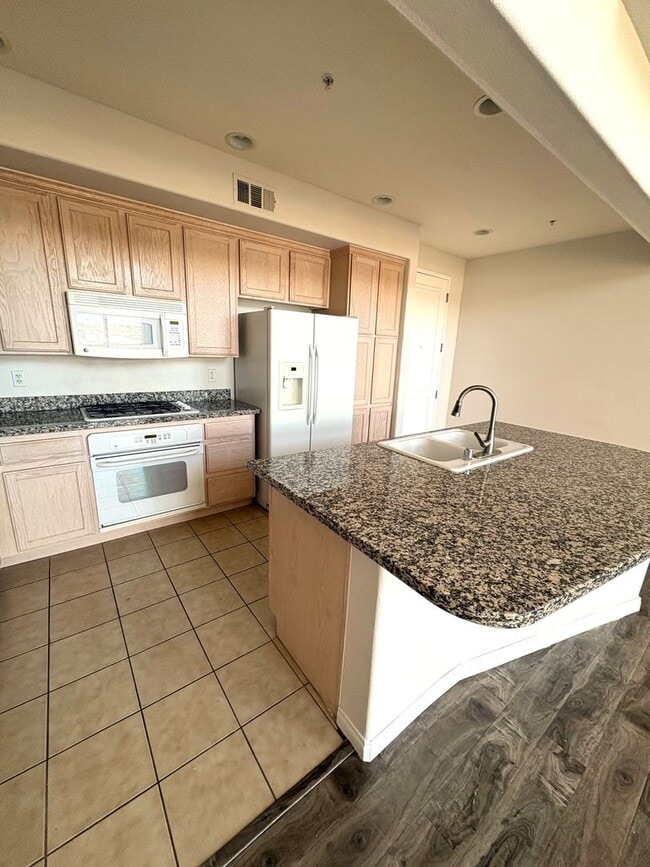 Photo - Beautiful, 2 story penthouse loft at the Manhattan condos on the south strip.