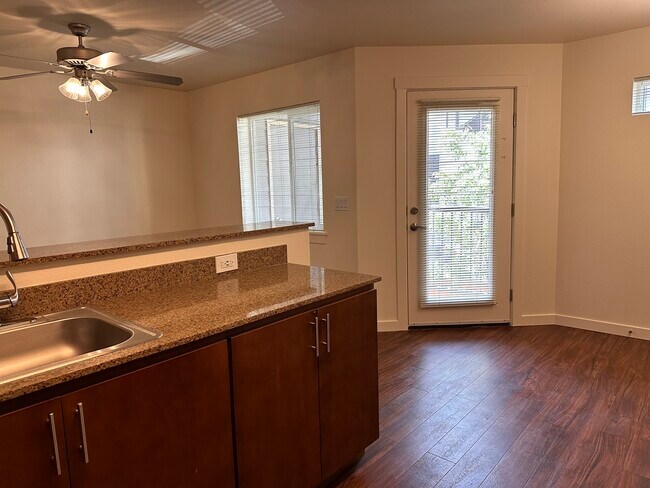 1x1 Kitchen View