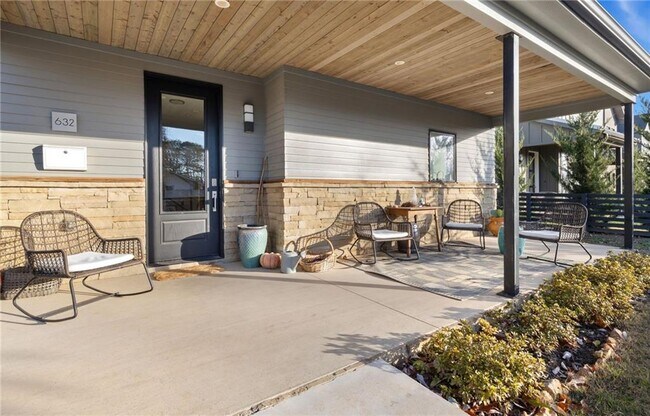 Photo - 632 Bella Vista Rd