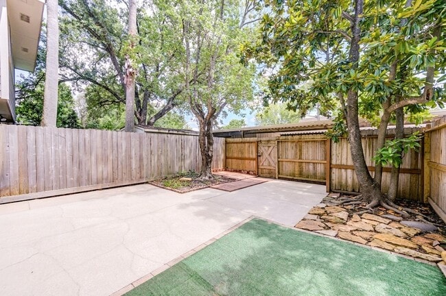 Photo - 7965 Kendalia Dr