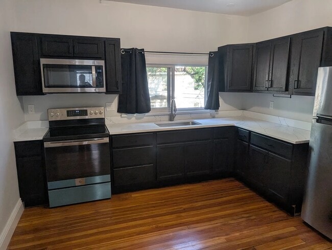 Photo - 280 Manning Blvd Unit 2