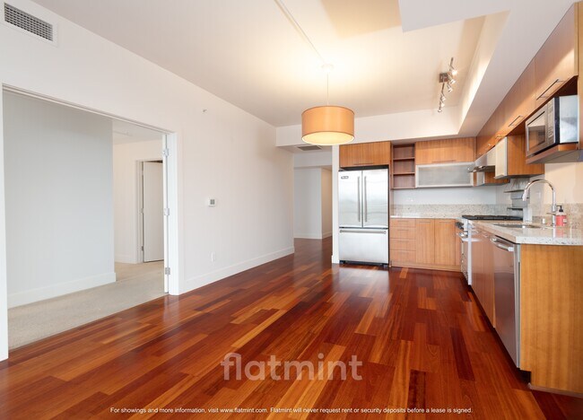 Photo - 2911 2nd Ave