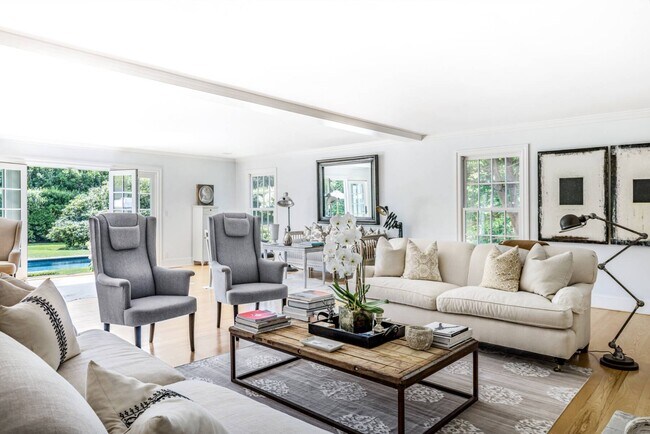 Photo - 136 Further Ln