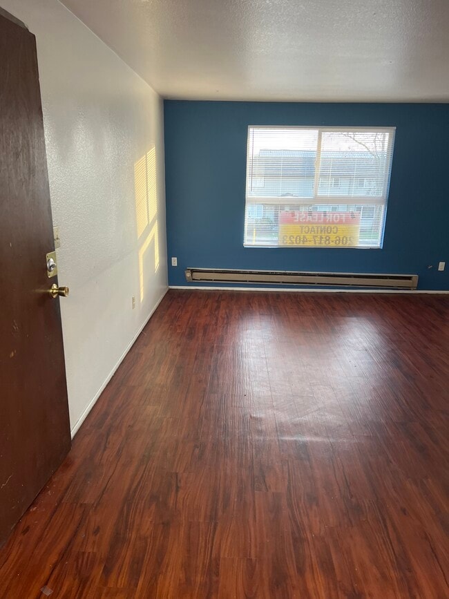 Building Photo - 429 1st Ave N Unit C