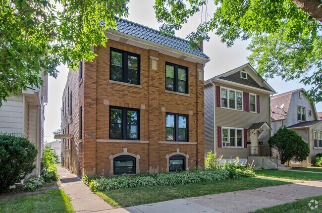 Building Photo - 5310 N Luna Ave Unit 1 Rental